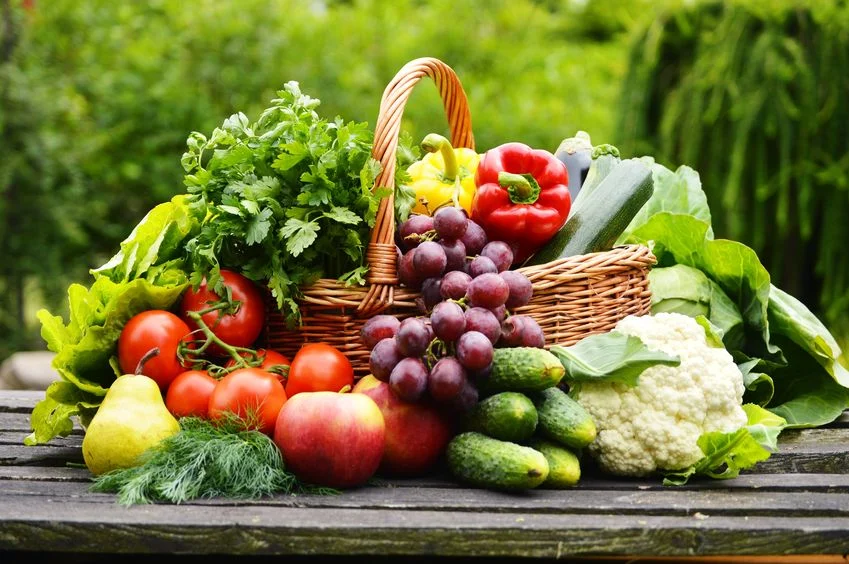 June Veggies and Fruits: What's Actually Worth Buying (And When Prices Finally Make Sense)